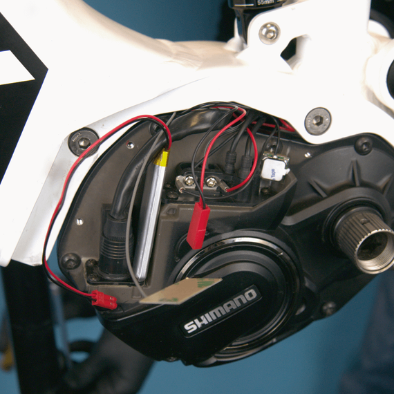 Tracker notiOne GPS para E-Bike compatible con motor eléctrico Shimano